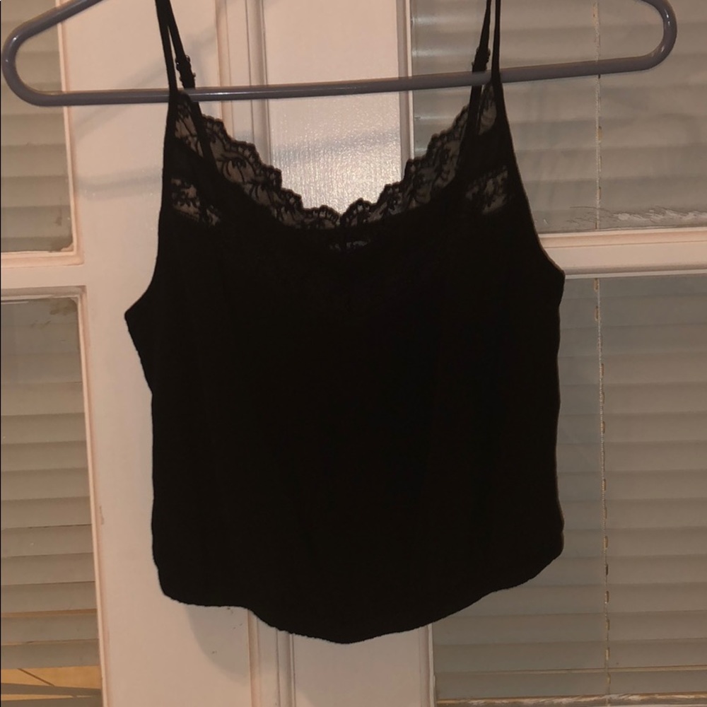 ADORABLE black cropped tank top